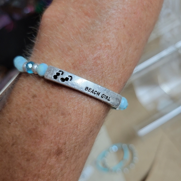 🛒🛍️💥NWT periwinkle Beach girl summer bracelet - Picture 2 of 2